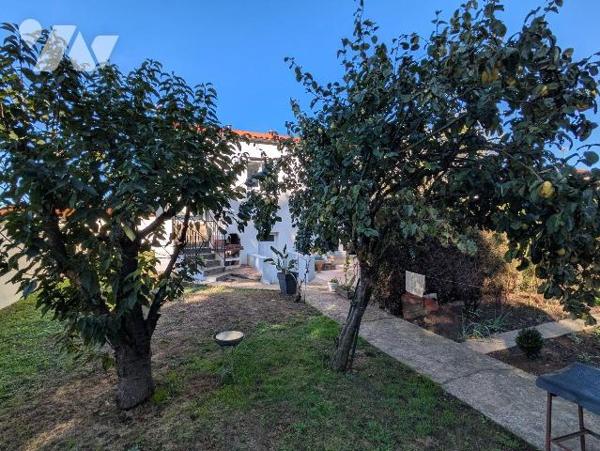 EXCLUSIVITE - LES HERBIERS - Maison sur sous-sol parfaitement entretenue de 102 m² habitable si...