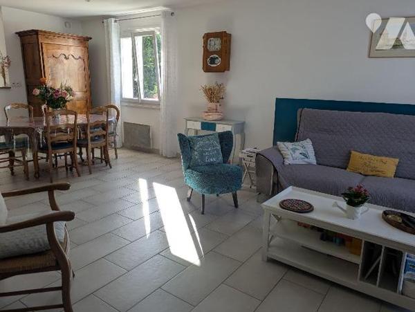 EXCLUSIVITE - LES HERBIERS - Maison sur sous-sol parfaitement entretenue de 102 m² habitable si...