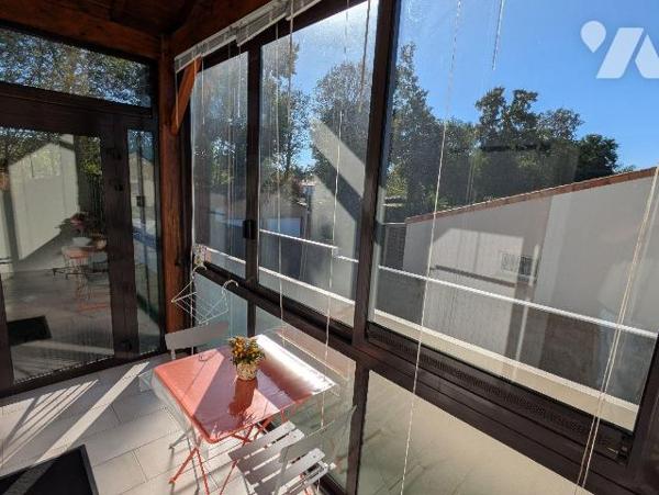 EXCLUSIVITE - LES HERBIERS - Maison sur sous-sol parfaitement entretenue de 102 m² habitable si...