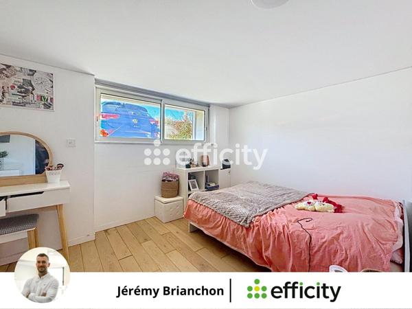 Maison 5 pièces - 140 m² Exclusivité efficity