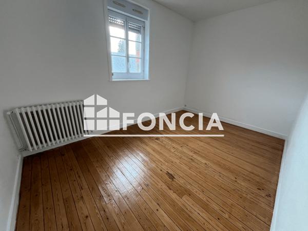 Location Appartement 3 pièces 63.88 m² - 15 RUE DU CHAMP DE FOIRE Flers 61100