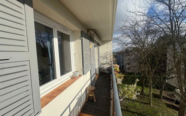 Appartement à vendre    4 pièces • 67,85 m2 Lyon 9