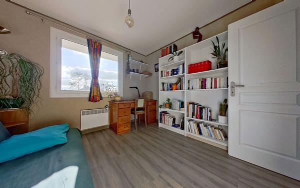 Appartement à vendre    4 pièces • 67,85 m2 Lyon 9