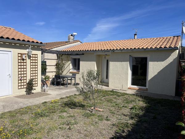 Rochefort-du-Gard (30650) Maison meublée plein pied garage jardin