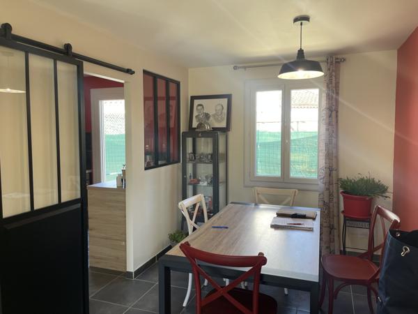 Rochefort-du-Gard (30650) Maison meublée plein pied garage jardin