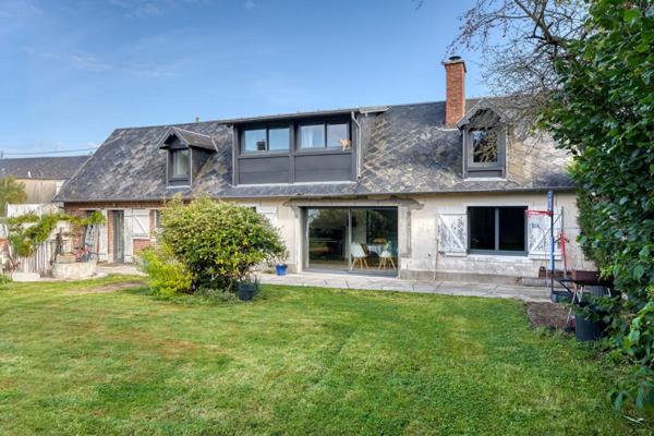 Longère de 95,50 m2  sur terrain plat, séjour, salon, 4-5 chambres, expo sud