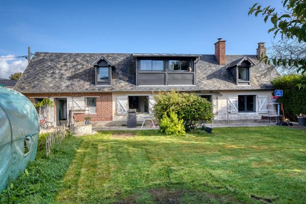 Longère de 95,50 m2  sur terrain plat, séjour, salon, 4-5 chambres, expo sud