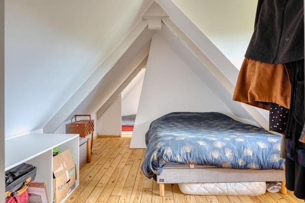 Longère de 95,50 m2  sur terrain plat, séjour, salon, 4-5 chambres, expo sud