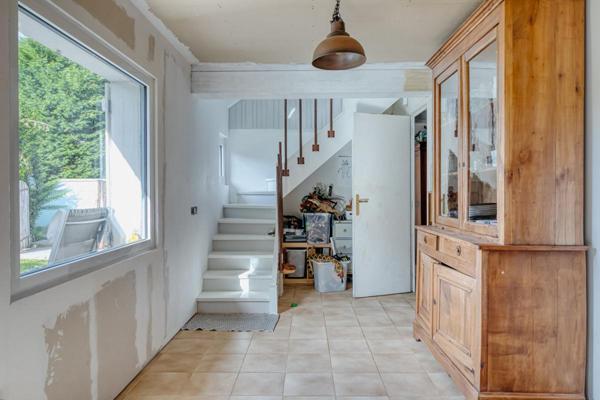 Longère de 95,50 m2  sur terrain plat, séjour, salon, 4-5 chambres, expo sud