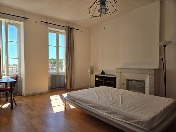 Appartement 5 pièce(s) 3 chambre(s) 141 m²