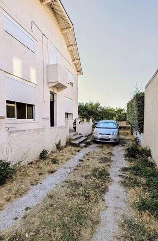 Vente                                                      Appartement
                        
                     2 pièces                      47 m2                     à Istres
