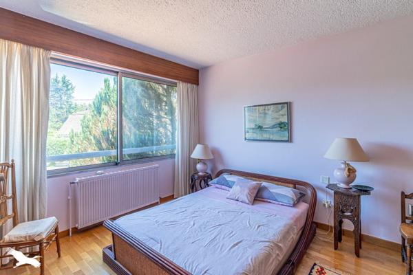 Maison 1 400 000 € Gradignan 14 p 323 m² DPE D