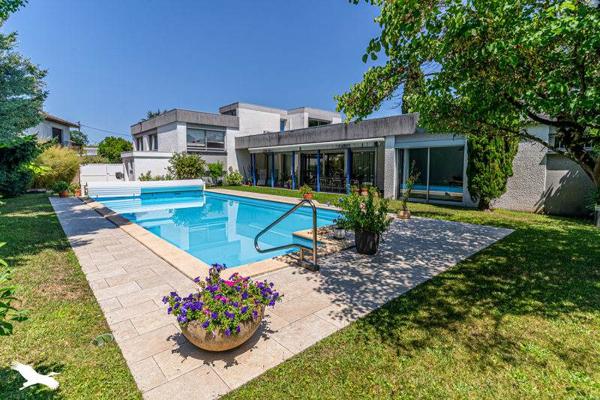 Maison 1 400 000 € Gradignan 14 p 323 m² DPE D