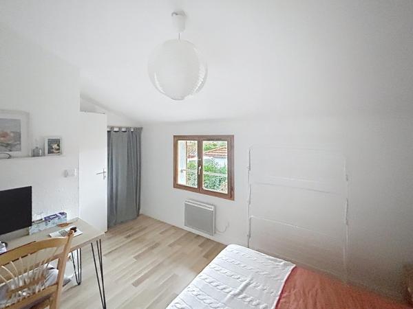 Duplex lumineux avec jardin au calme