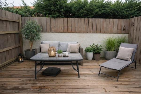 Duplex lumineux avec jardin au calme