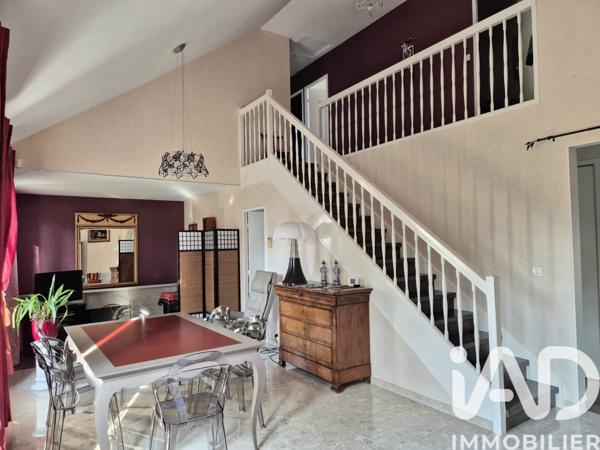 Maison à vendre 7 pièces 145 m² Saint-Germain-lès-Corbeil