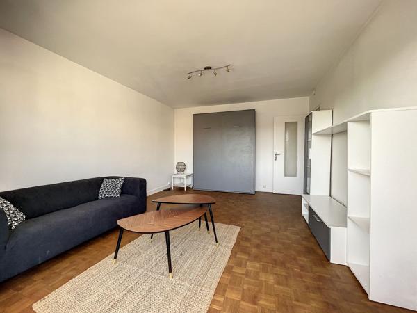 Location Appartement33,5 m² - 1 Pièce - ISSY LES MOULINEAUX (92130)