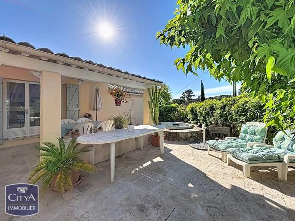 Maison à vendre 4 pièces 123m² Sainte-Maxime (83120)