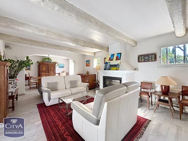 Maison à vendre 4 pièces 123m² Sainte-Maxime (83120)
