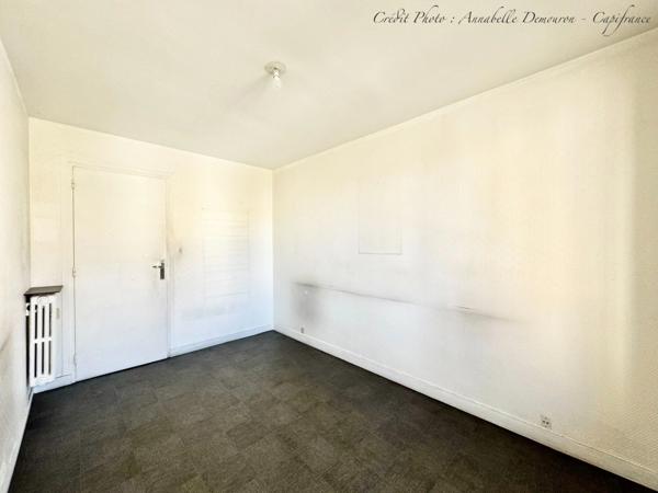 APPARTEMENT T5 A RENOVER – CLERMONT-FERRAND - LES SALINS - TRES BEAU POTENTIEL