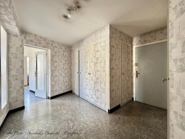 APPARTEMENT T5 A RENOVER – CLERMONT-FERRAND - LES SALINS - TRES BEAU POTENTIEL