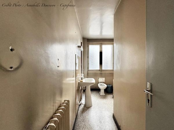 APPARTEMENT T5 A RENOVER – CLERMONT-FERRAND - LES SALINS - TRES BEAU POTENTIEL