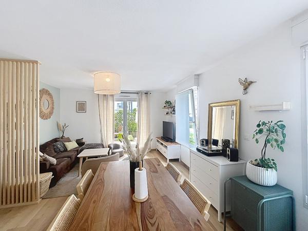 Appartement  type 3 à vendre à Angers avec double place de parking et terrasse