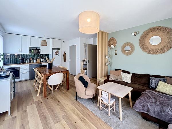 Appartement  type 3 à vendre à Angers avec double place de parking et terrasse