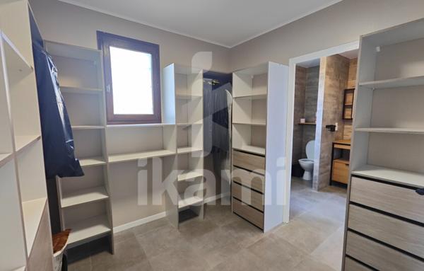 Maison familiale avec 4 chambres et terrain clos