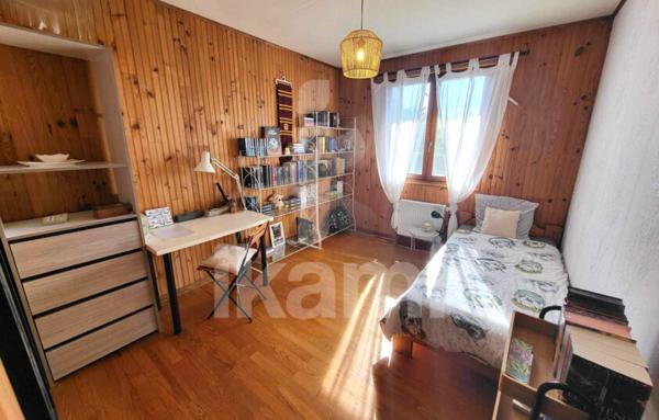 Maison familiale avec 4 chambres et terrain clos