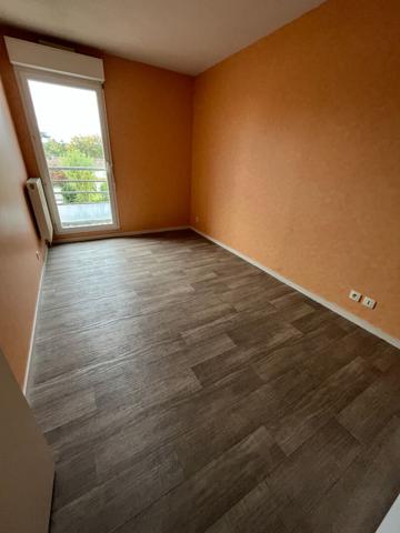 APPARTEMENT T 3 - Avenue du 8 Mai à  Poitiers