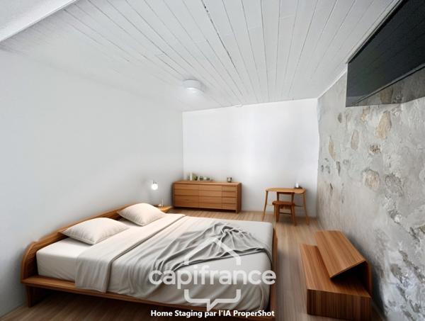 Dpt Var (83), à vendre LA SEYNE SUR MER appartement T3 de 62,85m² de surface totale Rénové.