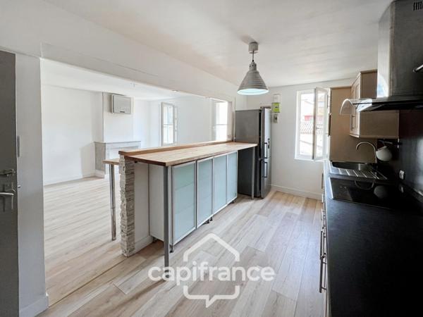 Dpt Var (83), à vendre LA SEYNE SUR MER appartement T3 de 62,85m² de surface totale Rénové.