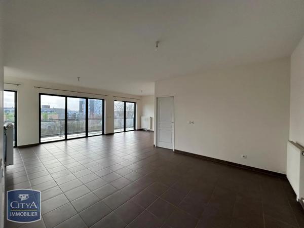 Appartement à louer 3 pièces 110.31m²