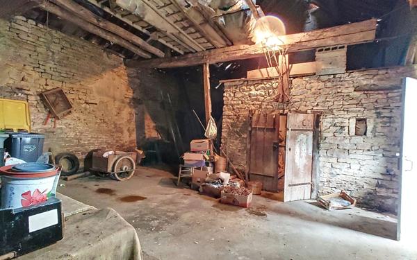 Maison à vendre    2 pièces •  Ruffey-lès-Echirey