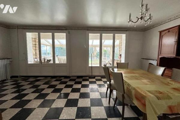 A VENDRE Maison individuelle à FRANQUEVILLE-SAINT-PIERRE, T5 sur sous-sol total, à rénover d'un...