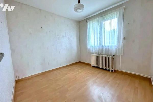 A VENDRE Maison individuelle à FRANQUEVILLE-SAINT-PIERRE, T5 sur sous-sol total, à rénover d'un...