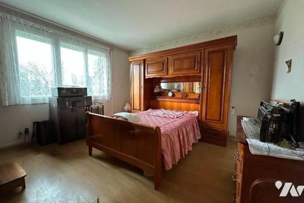 A VENDRE Maison individuelle à FRANQUEVILLE-SAINT-PIERRE, T5 sur sous-sol total, à rénover d'un...