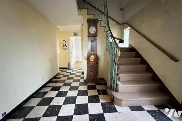 A VENDRE Maison individuelle à FRANQUEVILLE-SAINT-PIERRE, T5 sur sous-sol total, à rénover d'un...