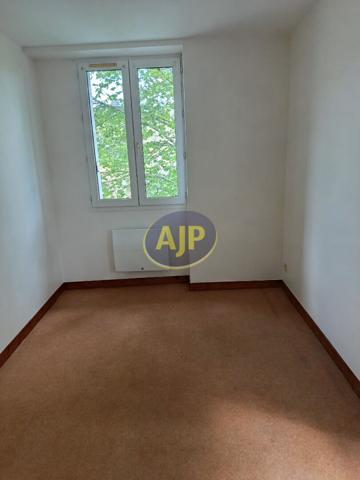 Location maison Guemene Penfao : 520 € - AJP By Marie