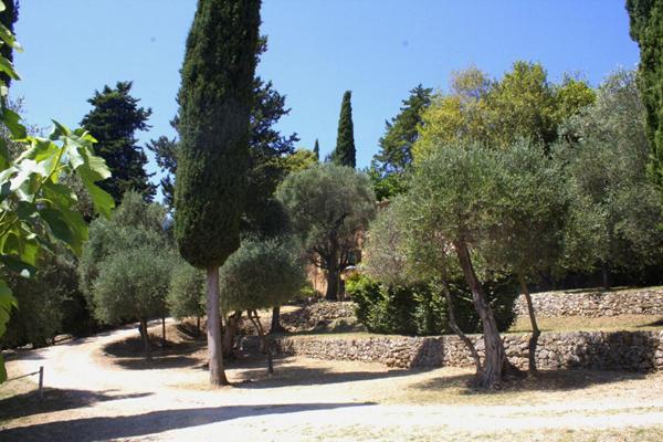 Mas du XVIIIème Siècle de 300 m² sur domaine de 15 000 m²