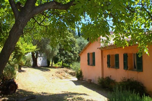 Mas du XVIIIème Siècle de 300 m² sur domaine de 15 000 m²