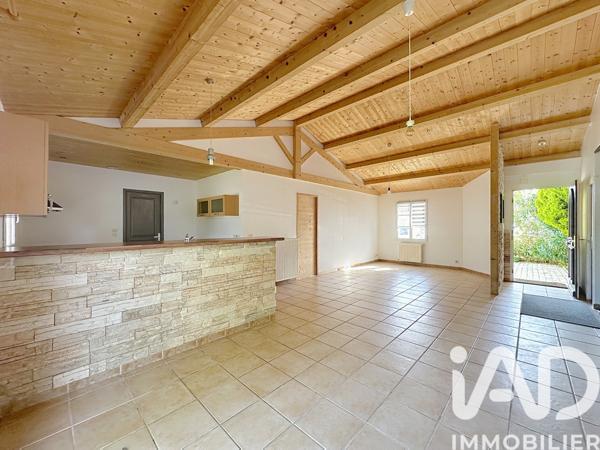 Maison à vendre 6 pièces 124 m² Saint-Jean-de-Liversay