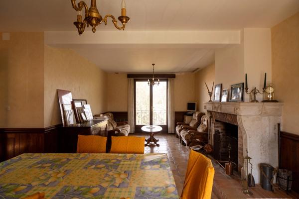 Maison à vendre 7 pièces proche de MACON (71)