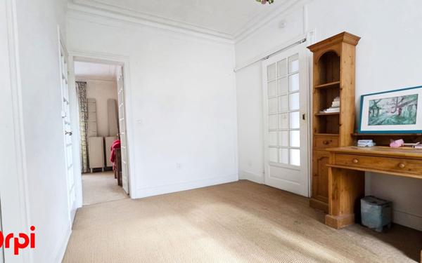 Appartement à vendre    3 pièces • 45,61 m2 Paris 14