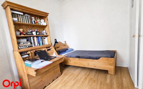 Appartement à vendre    3 pièces • 45,61 m2 Paris 14