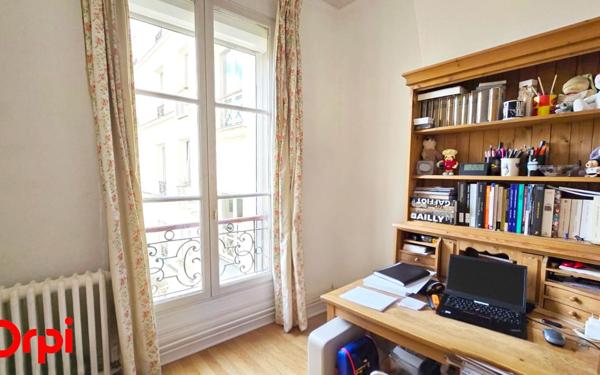 Appartement à vendre    3 pièces • 45,61 m2 Paris 14