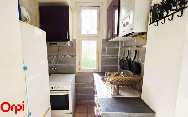 Appartement à vendre    3 pièces • 45,61 m2 Paris 14