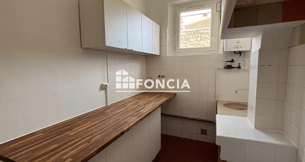 Location Appartement 4 pièces 66.3 m² - Toulon 83000