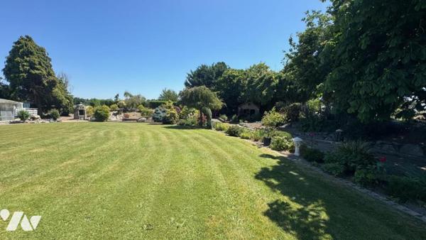 Située à MARIGNY, proche du bourg, maison avec vie de plain-pied 